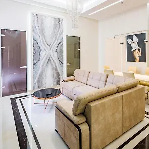 Leogrand Deluxe On Doroshenka 17 Апартаменты